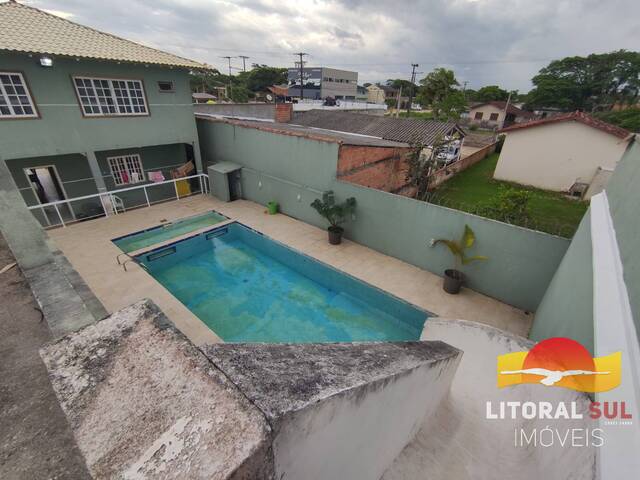 #593 - Residências com piscina para Temporada em Guaratuba - PR