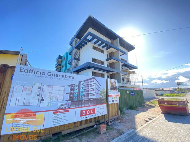 Apartamento para Venda em Guaratuba - 5