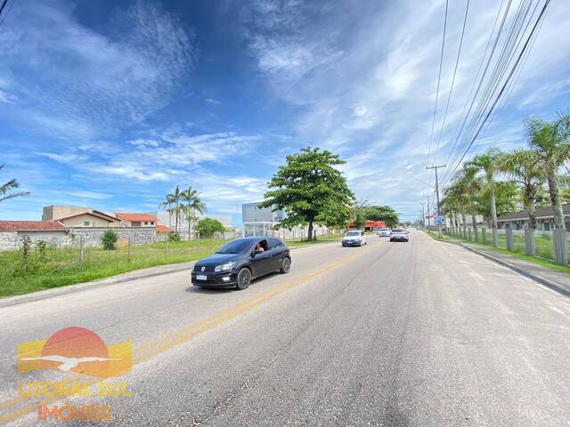Apartamento para Venda em Guaratuba - 4