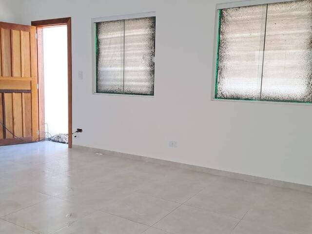 Sobrado para Venda em Guaratuba - 2