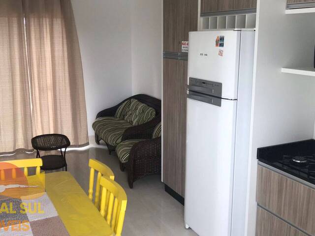 Apartamento para Venda em Guaratuba - 3