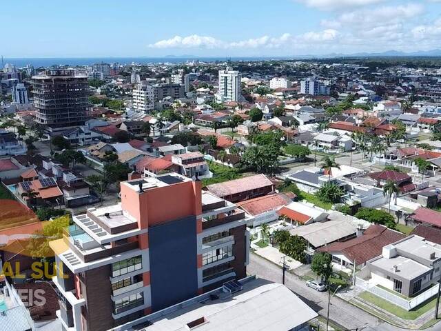 Apartamento para Venda em Guaratuba - 4