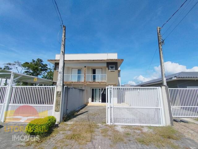Sobrado para Venda em Guaratuba - 3