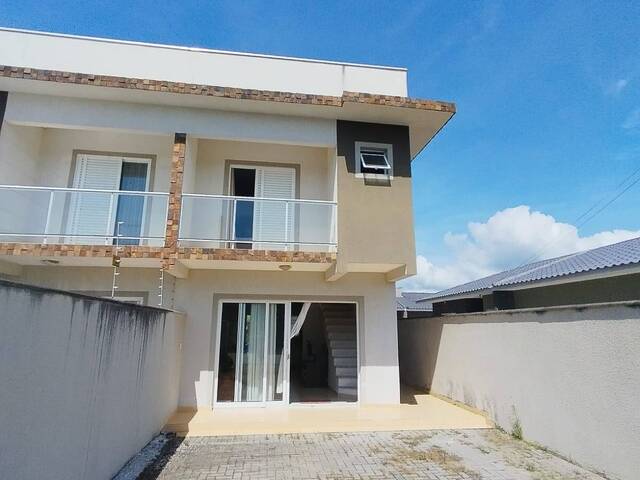 Sobrado para Venda em Guaratuba - 2