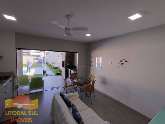 Casa para Venda em Guaratuba - 3