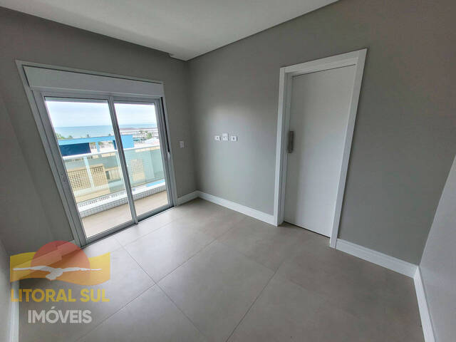 Apartamento para Venda em Guaratuba - 5