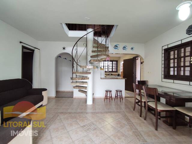 #1348C - Casa para Venda em Guaratuba - PR