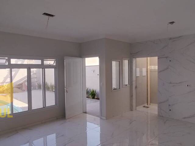 #1352C13G - Casa para Venda em Guaratuba - PR