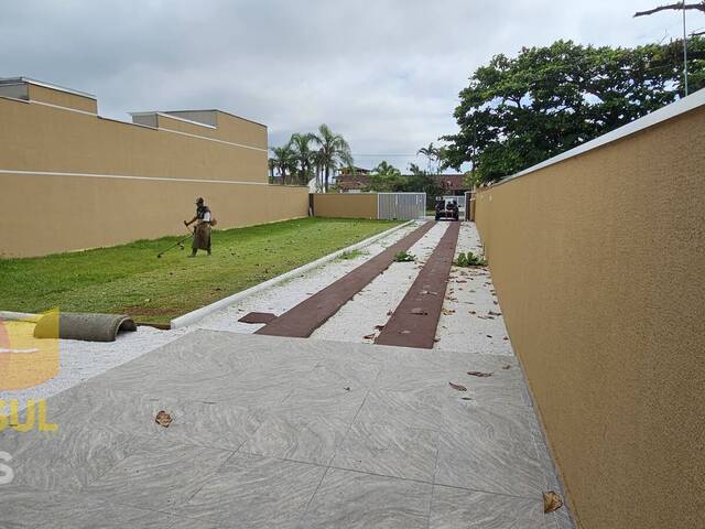#1745C - Casa para Venda em Guaratuba - PR
