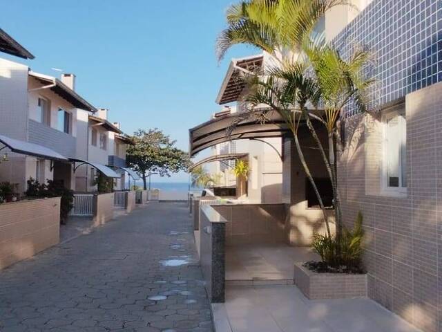 #1669S - Sobrado para Venda em Guaratuba - PR