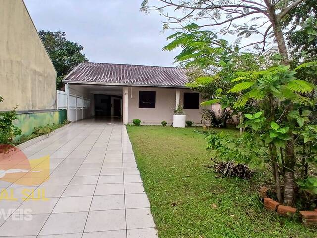 #1780C13D - Casa para Venda em Guaratuba - PR