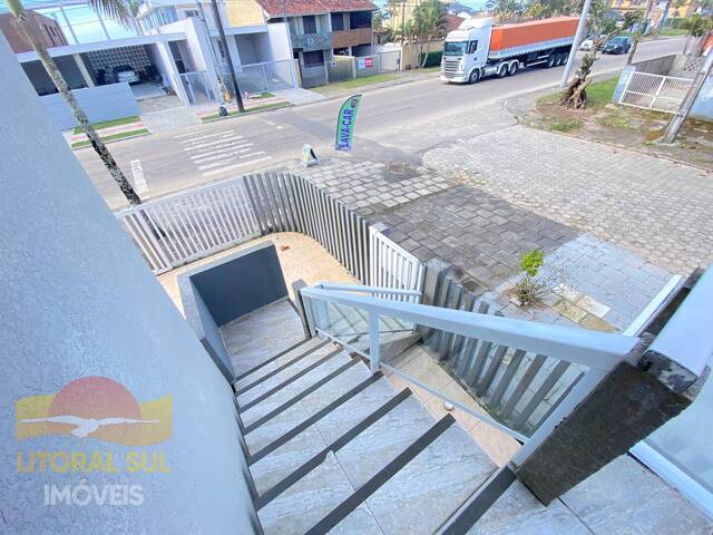 Apartamento para Venda em Guaratuba - 5