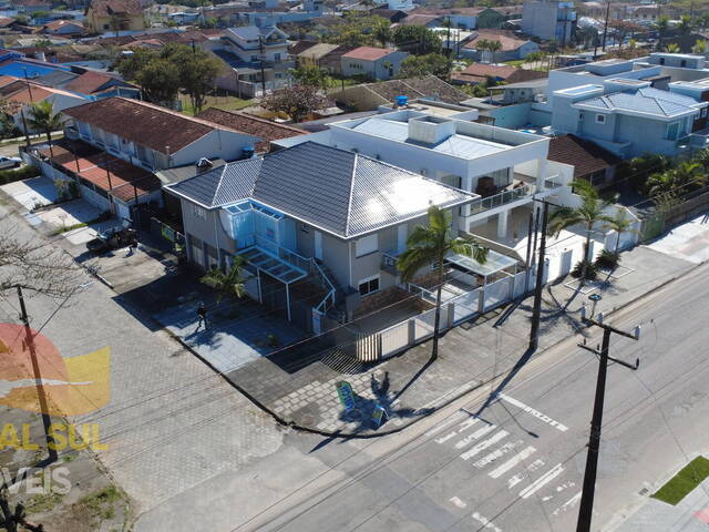 Apartamento para Venda em Guaratuba - 4