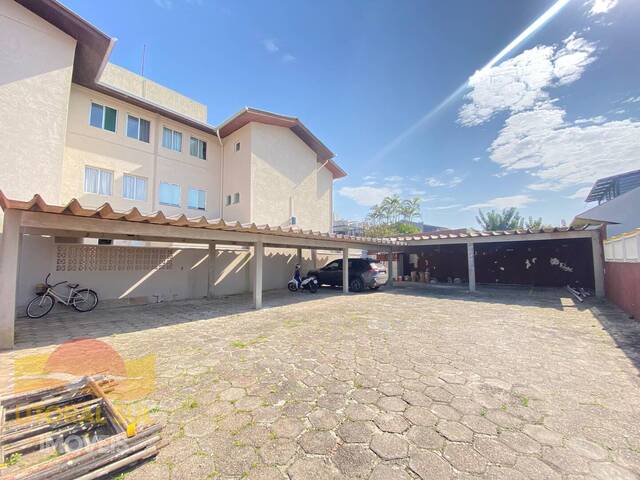 Apartamento para Venda em Guaratuba - 4