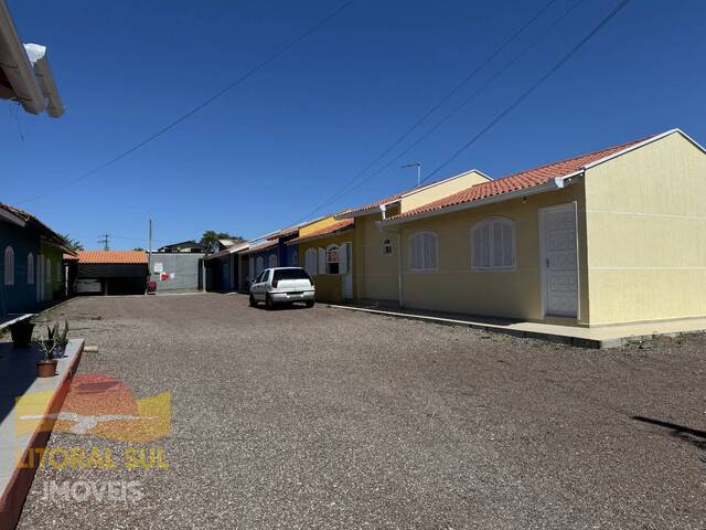Casa para Venda em Guaratuba - 2