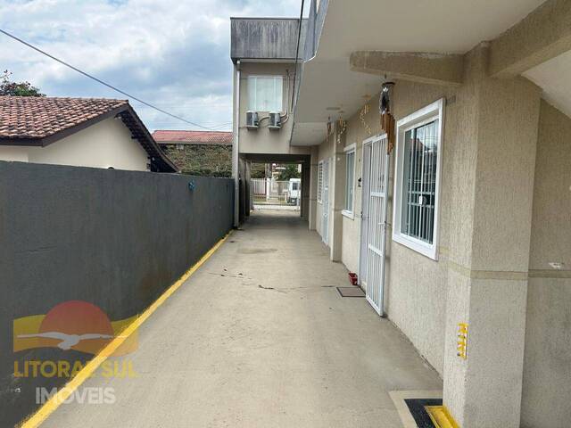 Apartamento para Venda em Guaratuba - 5