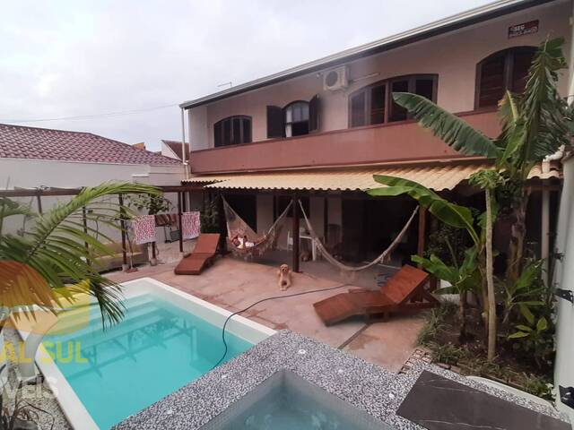 #610 - Sobrado para Temporada em Guaratuba - PR