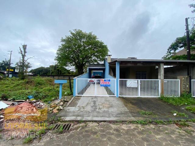 #1834C13C - Casa para Venda em Guaratuba - PR