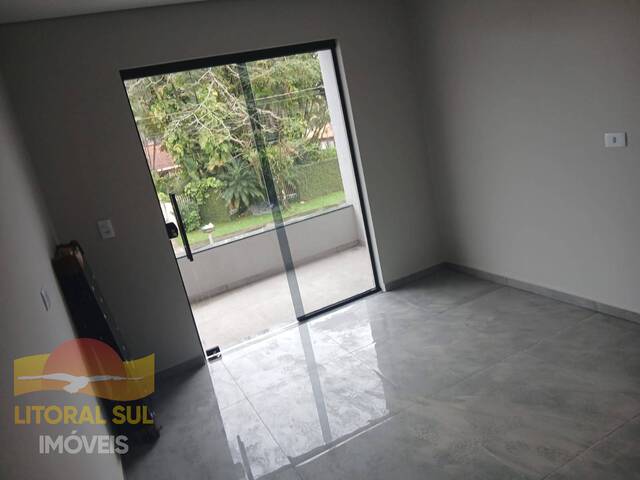 #1673S - Sobrado para Venda em Guaratuba - PR