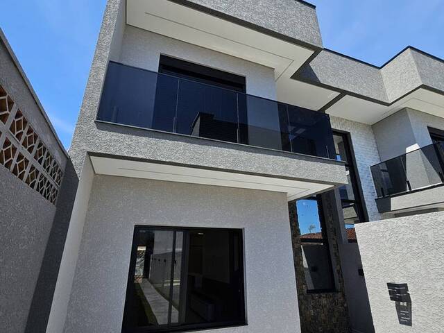 Sobrado para Venda em Guaratuba - 4