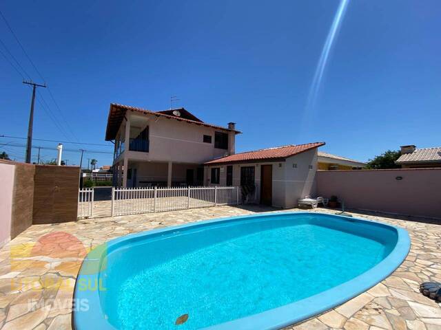 #647 - Sobrado para Temporada em Guaratuba - PR