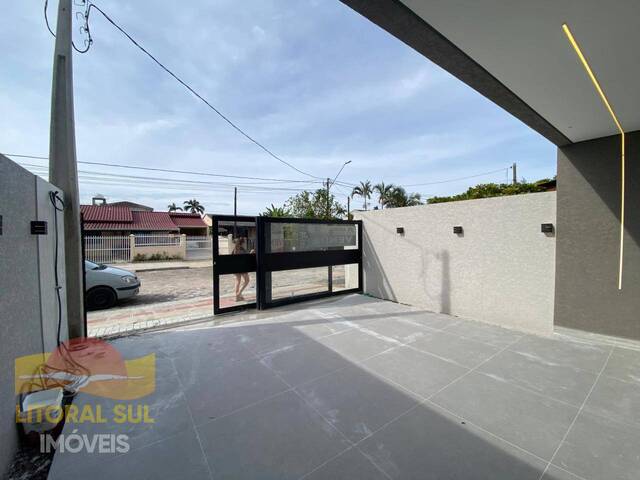 #1817C - Casa para Venda em Guaratuba - PR