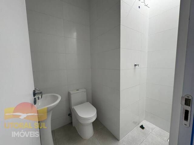Casa para Venda em Guaratuba - 3