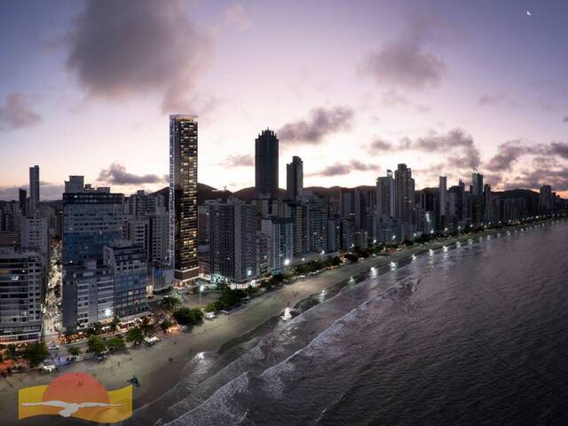 #1111A - Apartamento para Venda em Balneário Camboriú - SC