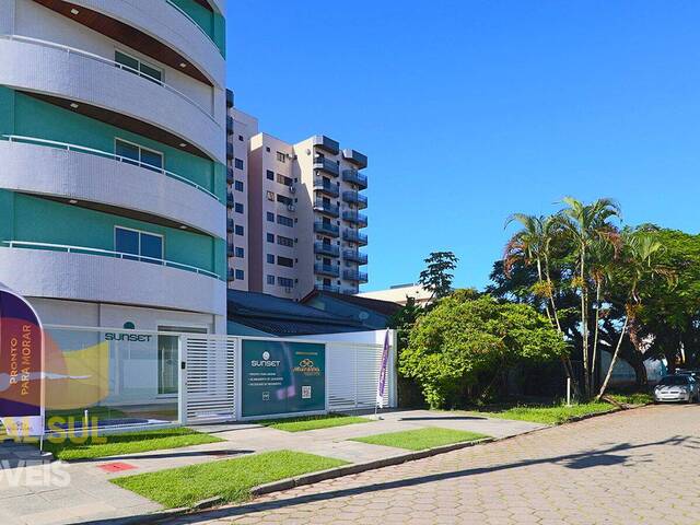 #1390A - Apartamento para Venda em Guaratuba - PR